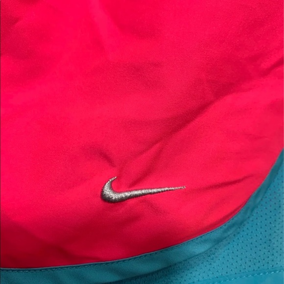Nike shorts - Picture 2 of 3